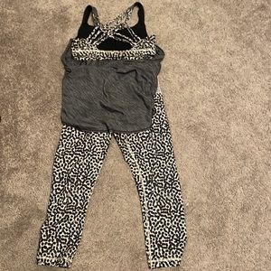 Lululemon workout set size 8